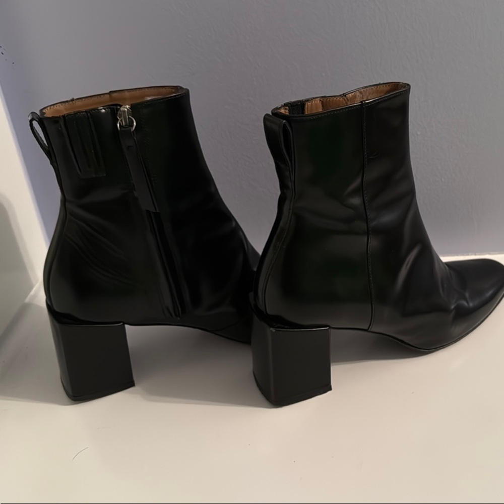 Ami Alexandre Mattiussi Glossy Black Ankle Boots